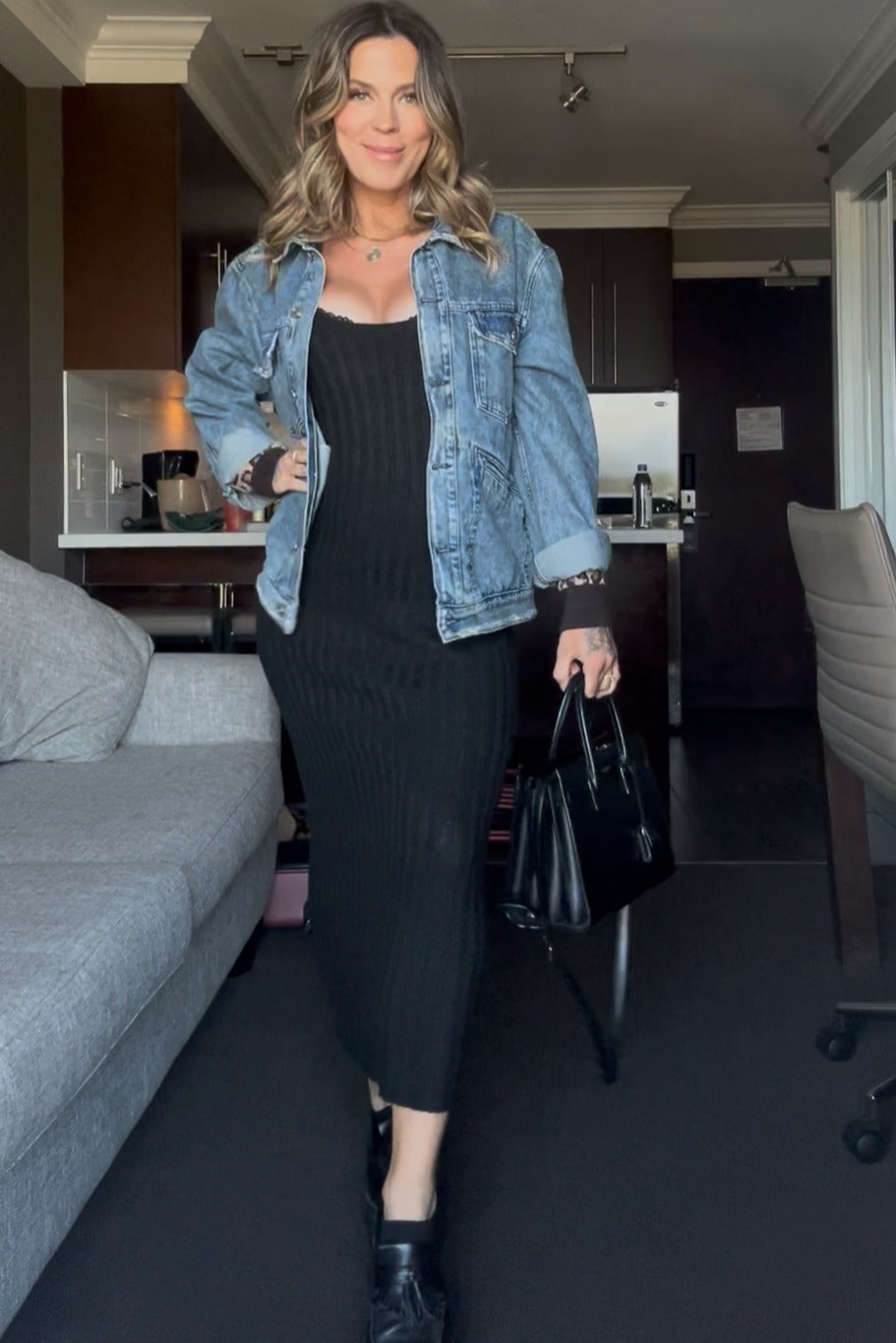 Black Ribbed Sleeveless Maternity Midi Dress